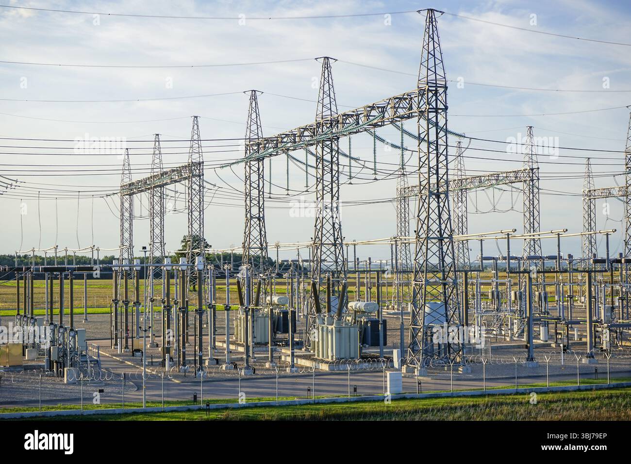 400 kV per il centralino ad alta tensione di Alytus, Lituania Foto Stock