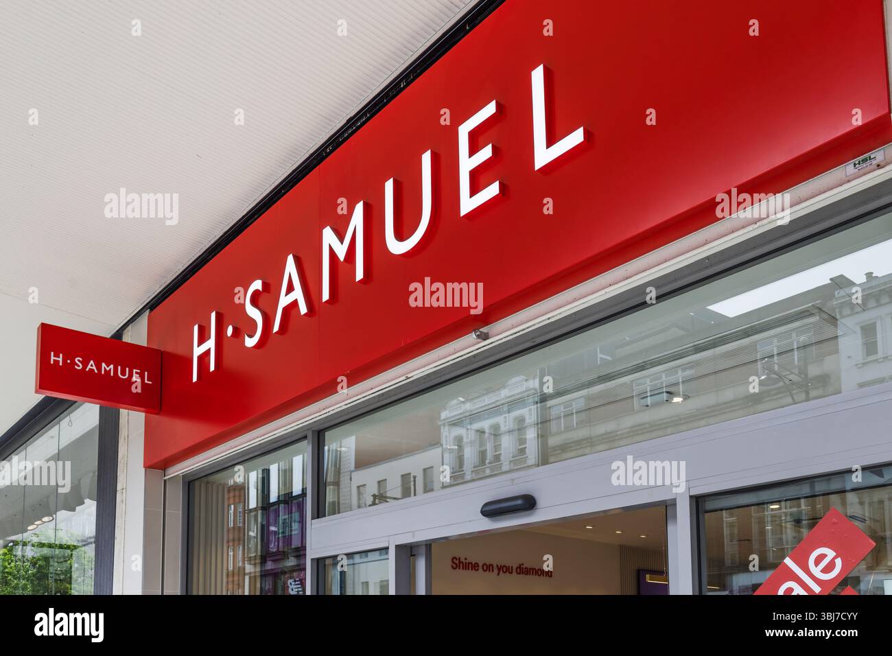 H. Samuel London Storefront, iconico rivenditore britannico di gioielli. Londra, Regno Unito, 14 aprile 2024 Foto Stock