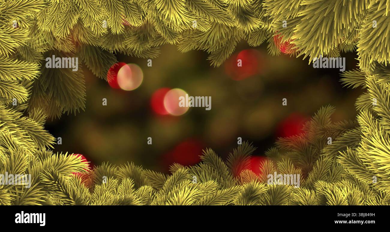 Formando rami sempreverdi che creano un'apertura della corona verde-oro, con luci rosse e gialle sfocate Foto Stock