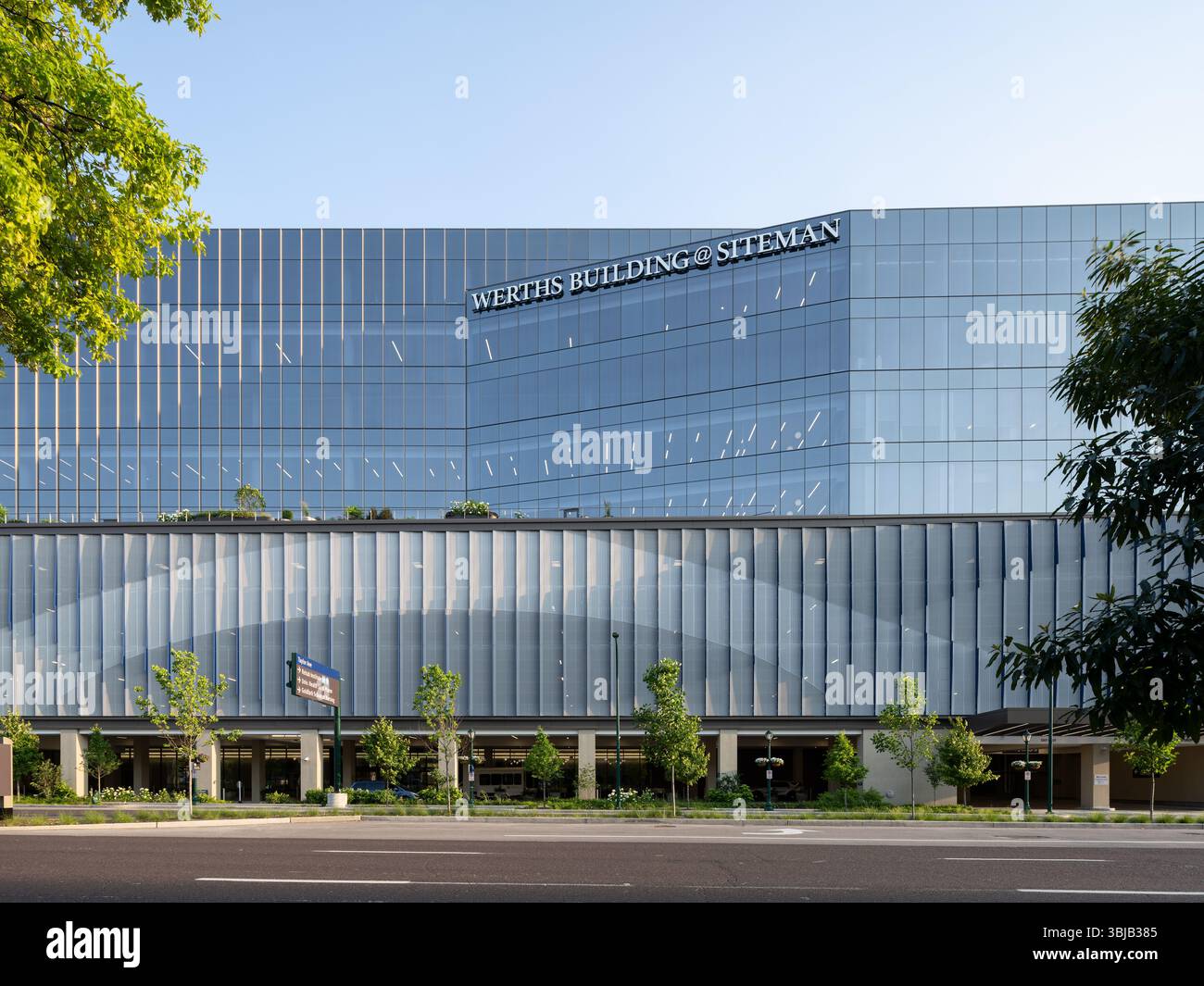 Gary C. Werths Building at Siteman Cancer Center, sede: St. Louis MO, Architects: Lawrence Group, Perkins Eastman Foto Stock