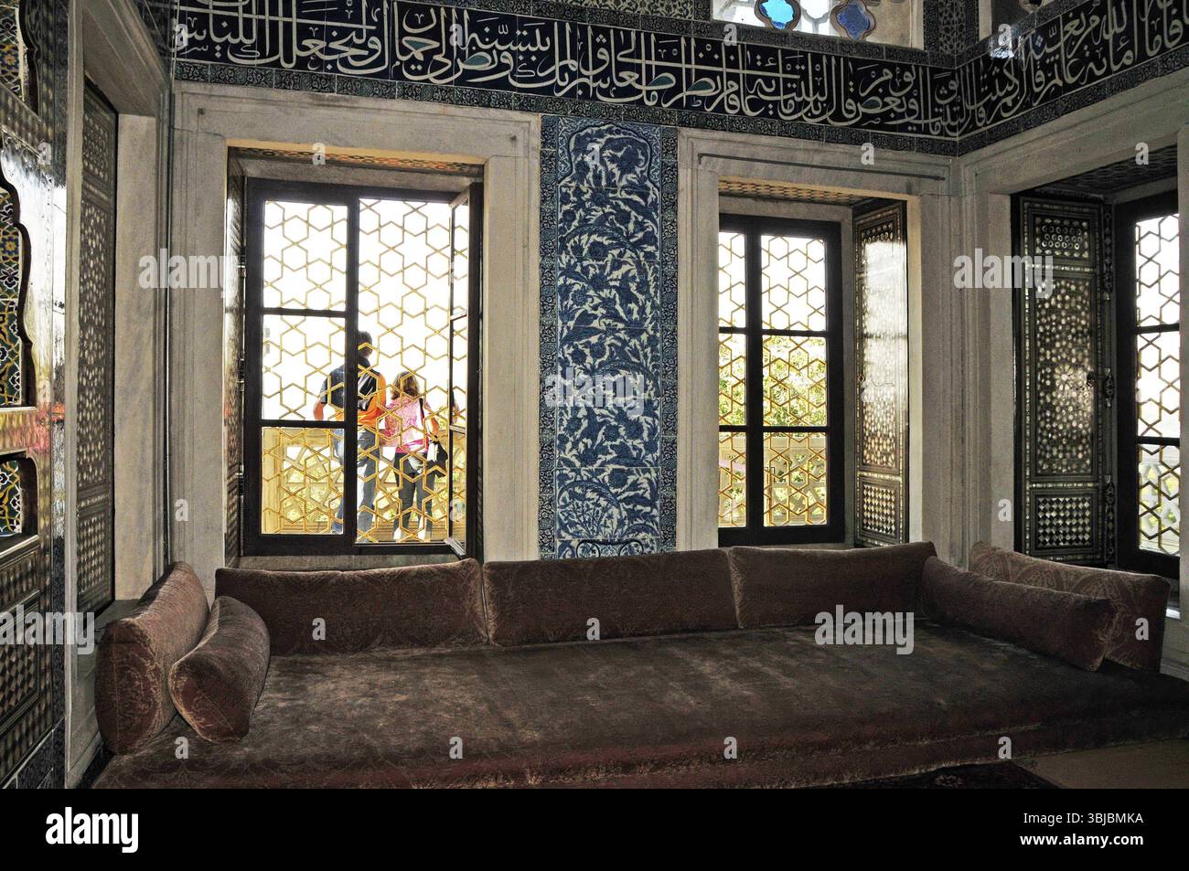 La sala harem nel quarto cortile del Palazzo Topkapi era la residenza del sultano, di sua madre, dei fratelli, delle sorelle, delle concubine e degli eunuchi Foto Stock