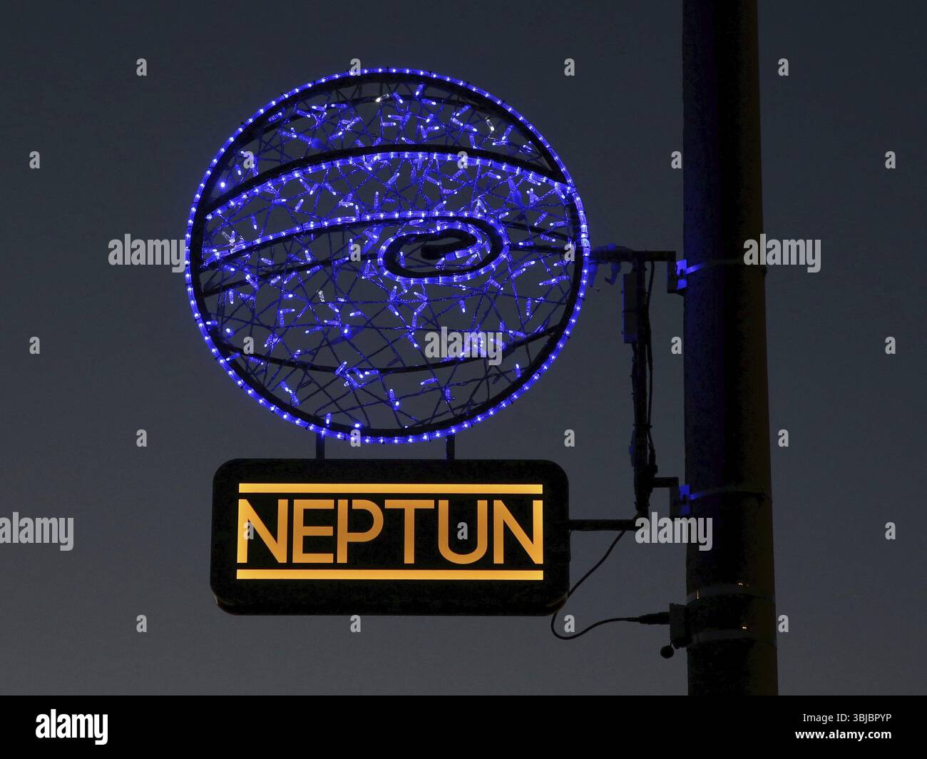 Elemento luminoso del pianeta Nettuno sul Reformer Planet Trail a Magdeburgo, Magdeburgo, DE Foto Stock