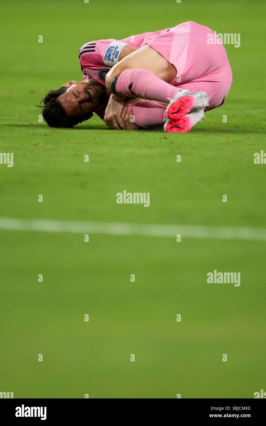 Lionel messi dell'Inter Miami CF sembra sventato durante la partita di calcio della Coppa del mondo per club tra al Ahly FC e Inter Miami CF. Foto Stock