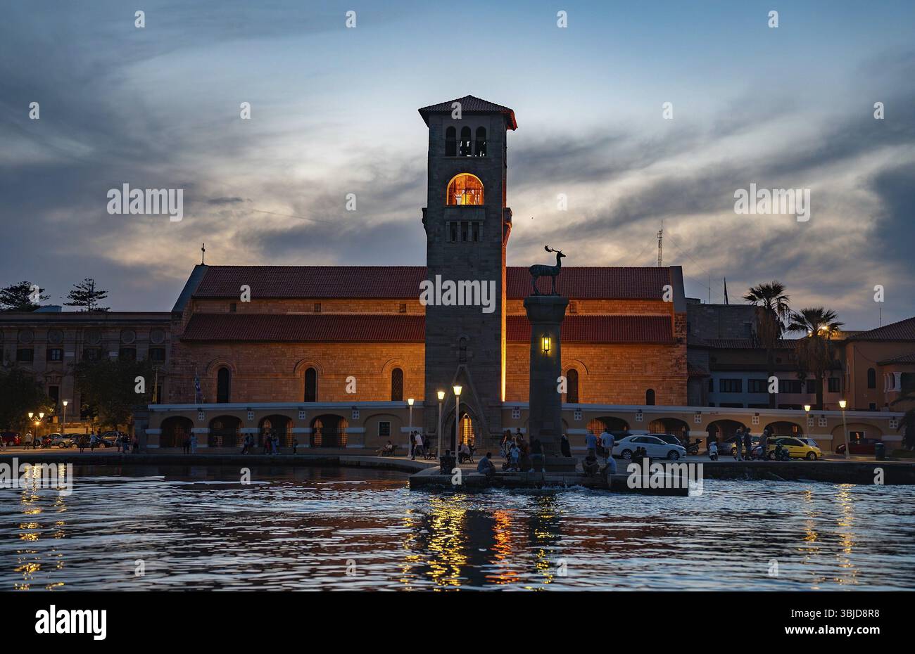 Ingresso al porto del Colossus di Rodi Foto Stock