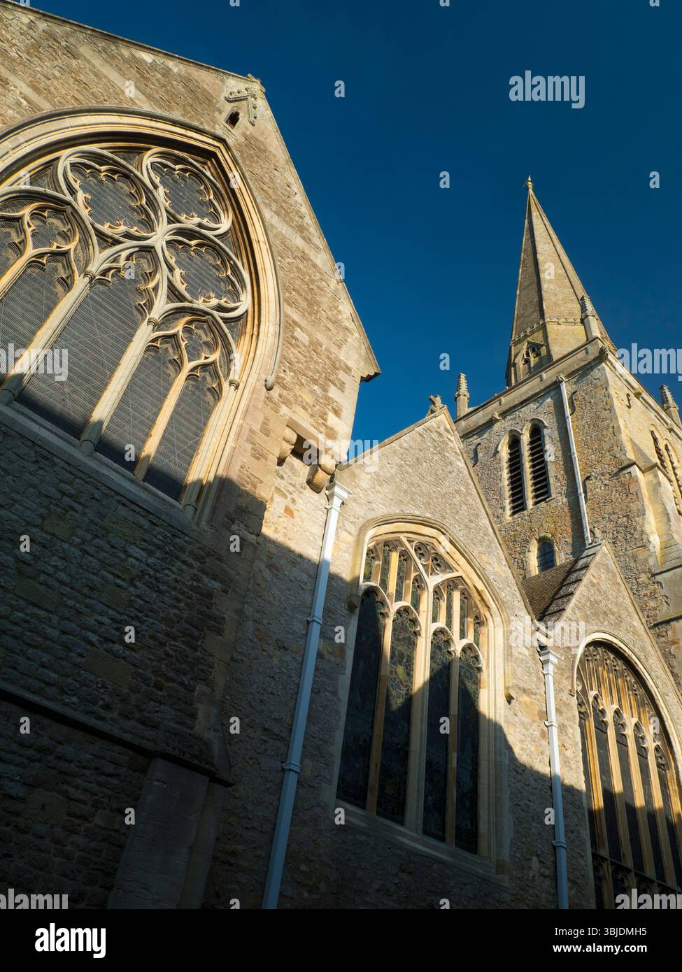 Chiesa di Sant'Elena sul Tamigi ad Abingdon. Un luogo di culto cristiano è stato in questo luogo dall'anno 995. In effetti, una cattedrale sassone potrebbe Foto Stock