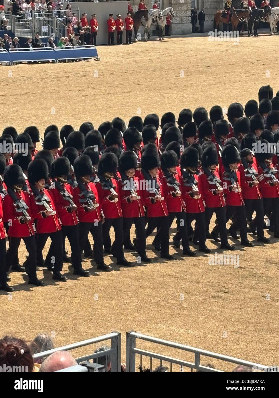 Trooping the Colour 2025 - Immagine stock catturata con smartphone