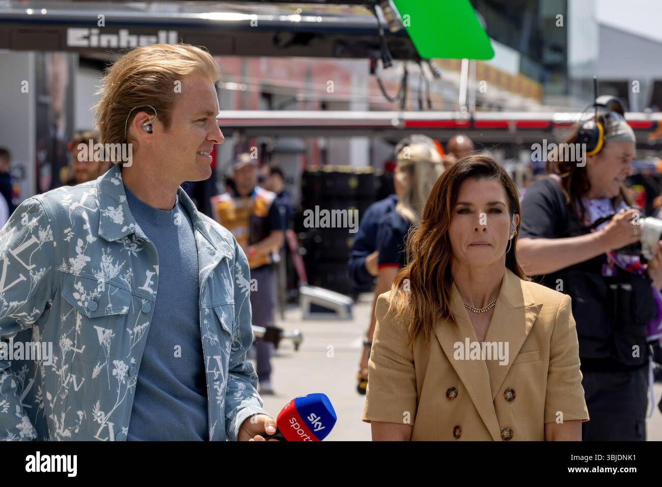 Montreal, Canada. 29 maggio 2025. Nico Rosberg (GER) 2016 campione del mondo di F1 e Danika Patrick (USA) ex pilota Indycar durante la Formula 1 Pirelli Grand Prix du Canada 2025, Montreal, Quebec, Canada, dal 12 giugno al 15 giugno - Round 10 of 24 of 2025 F1 World Championship Credit: Alessio De Marco | Avens-Images.com/Alamy Live News Foto Stock