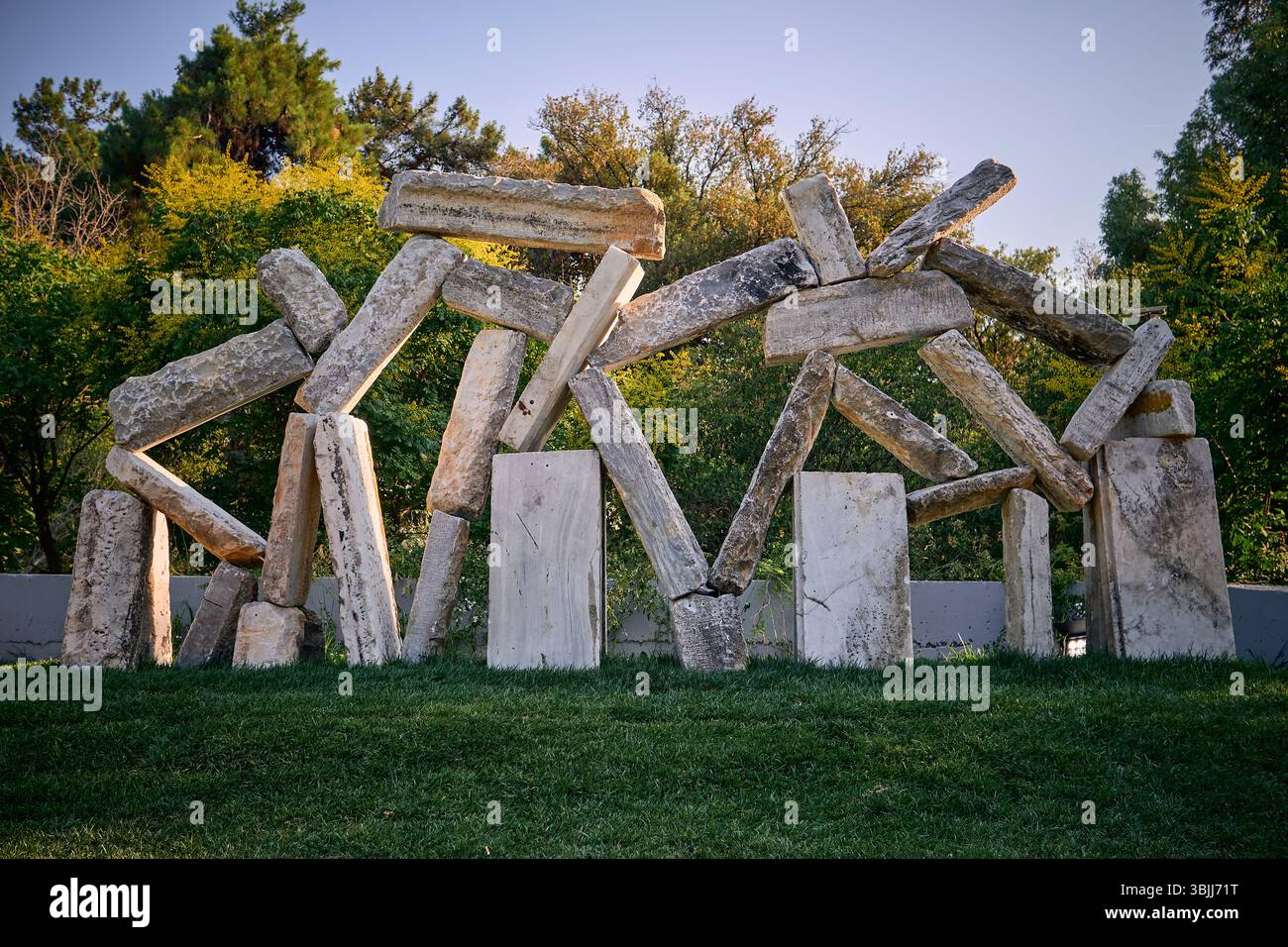 Plasmata 3 - Onassis Stegi, Pedion tou Areos, Atene, Grecia Foto Stock