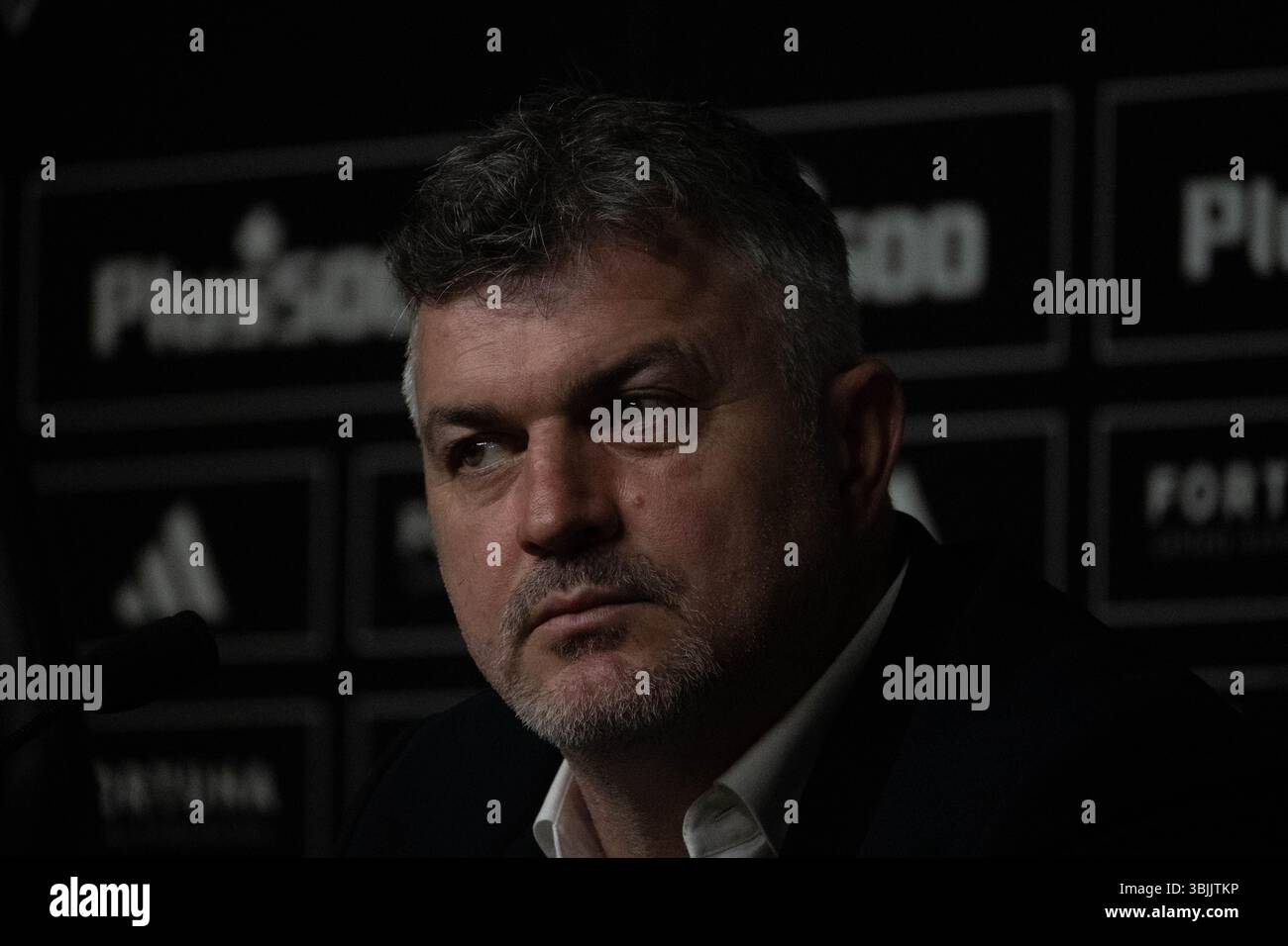 Varsavia, Polonia, 16.06.2025. Il direttore sportivo della Legia Varsavia Michał ŻEWŁAKOW ha visto durante la presentazione e la conferenza stampa del nuovo responsabile della Legia Varsavia Foto Stock