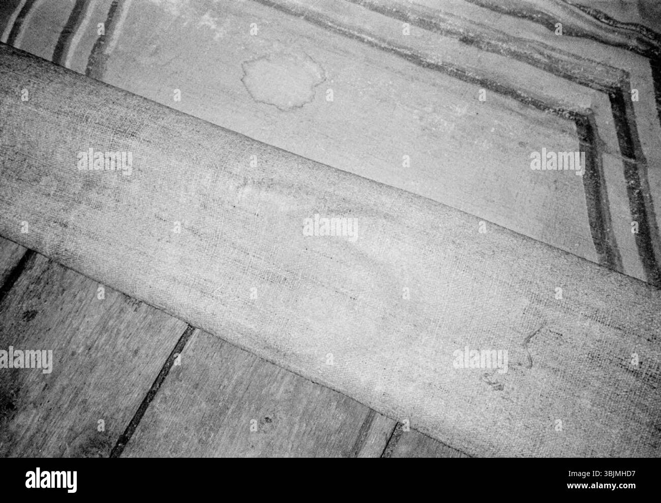 L’acquerello di Erik Palmstedt, dipinto tra il 1780 e il 1789, raffigura parte della scenografia di «EN kammare». Questo pezzo mostra il soffitto della tavola come parte del set da 15 pezzi. Mette in evidenza l'approccio dettagliato dell'artista al paesaggio teatrale. Foto Stock