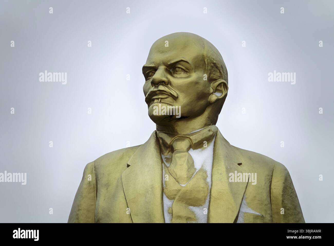 Il monumento in bronzo di Lenin. Monumenti di epoca sovietica Foto Stock