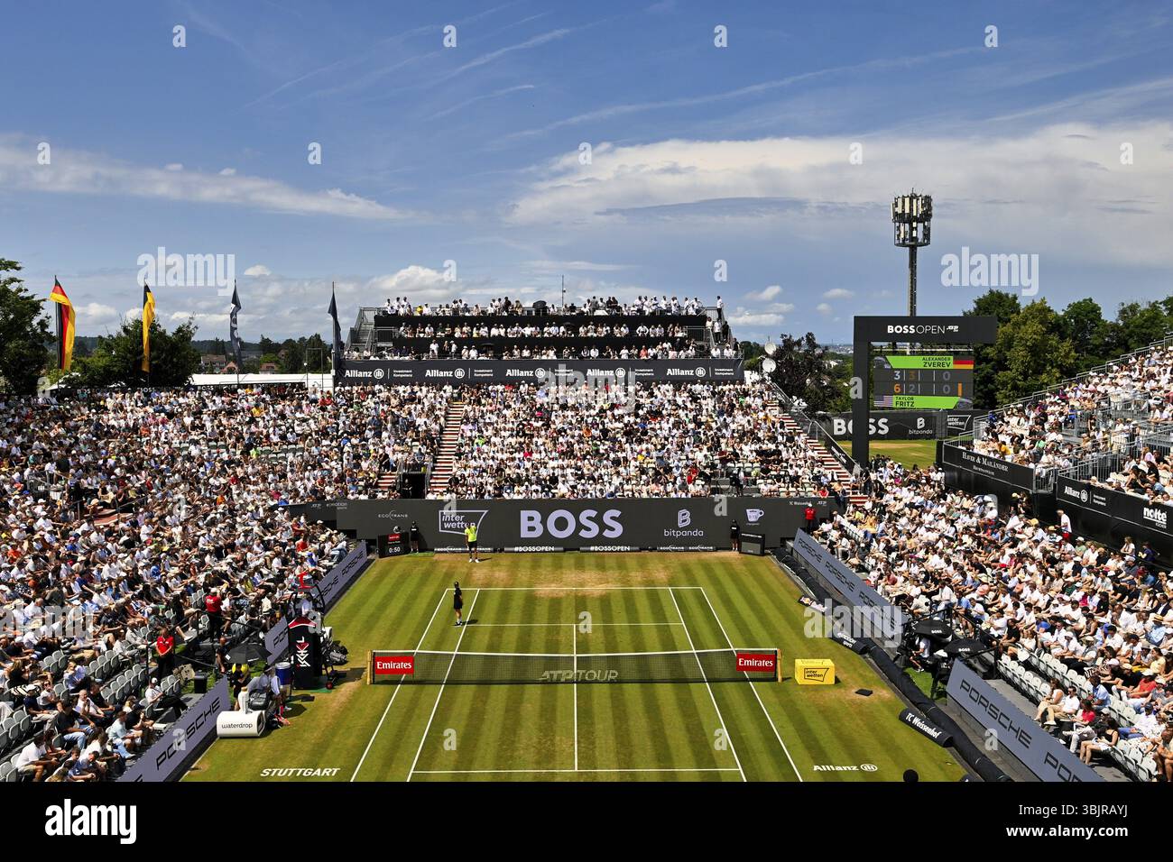Panoramica, totale, spettatori, visitatori, campo centrale, sky, blu, articolo esaurito, tennis, ATP 250, BOSS Open 2025, Stoccarda, Baden-Wuerttemberg, Germania, EUR Foto Stock