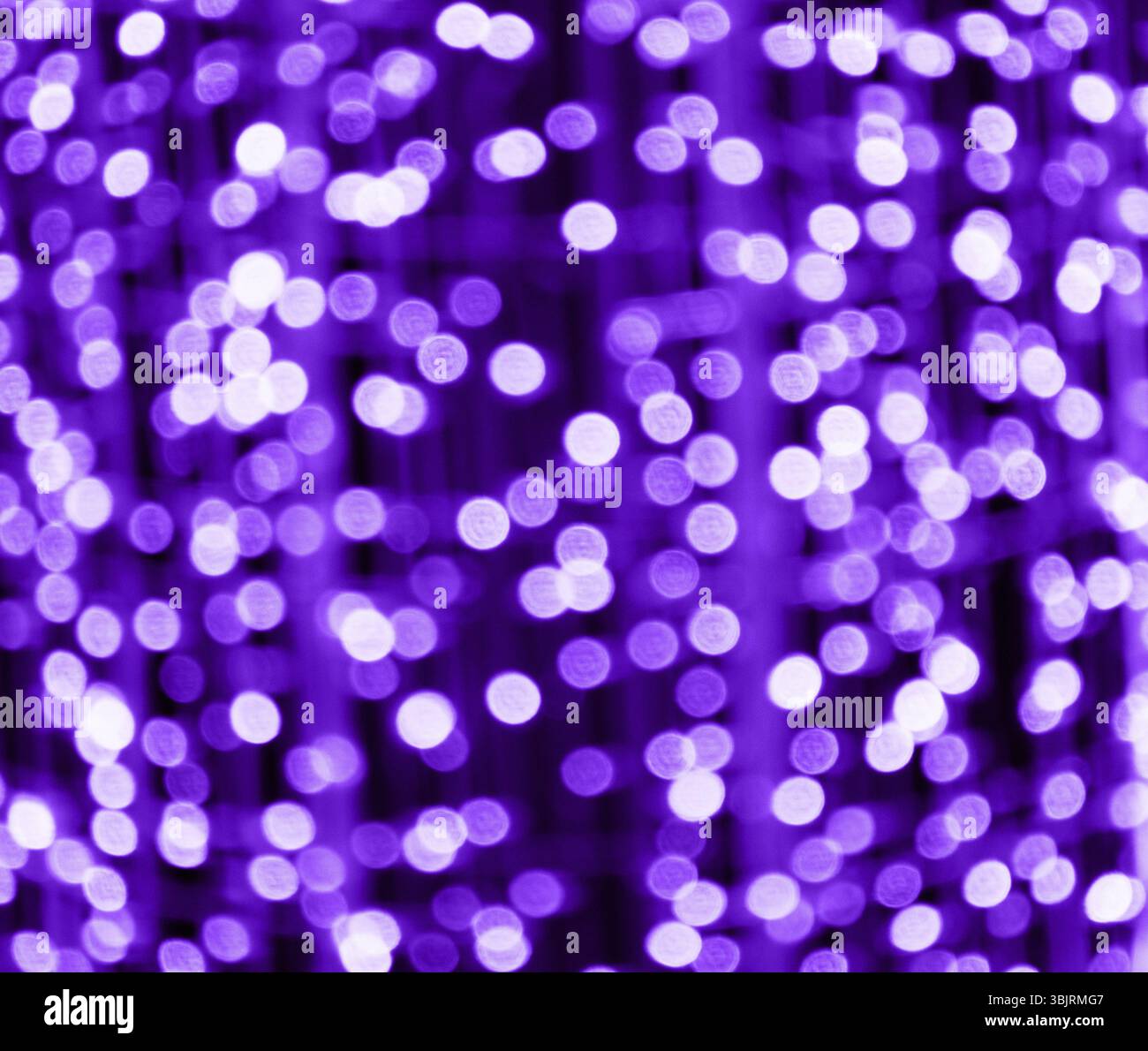 Riflessi di colore esprimere in forma di cerchi. Abbagliamento da luci di defocalizzazione mostrato in forma roud speck. Highlights creare atmosfera di festa in modo di decorare p Foto Stock