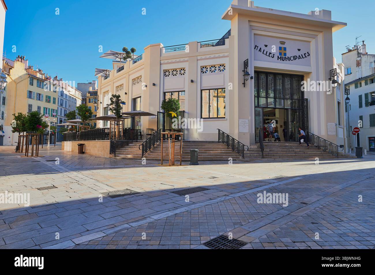 Tolone (Francia sud-orientale): Il mercato coperto da Biltoki. Bitoki è un operatore e gestore dei mercati alimentari centrali in Francia. Mercato coperto nel Foto Stock