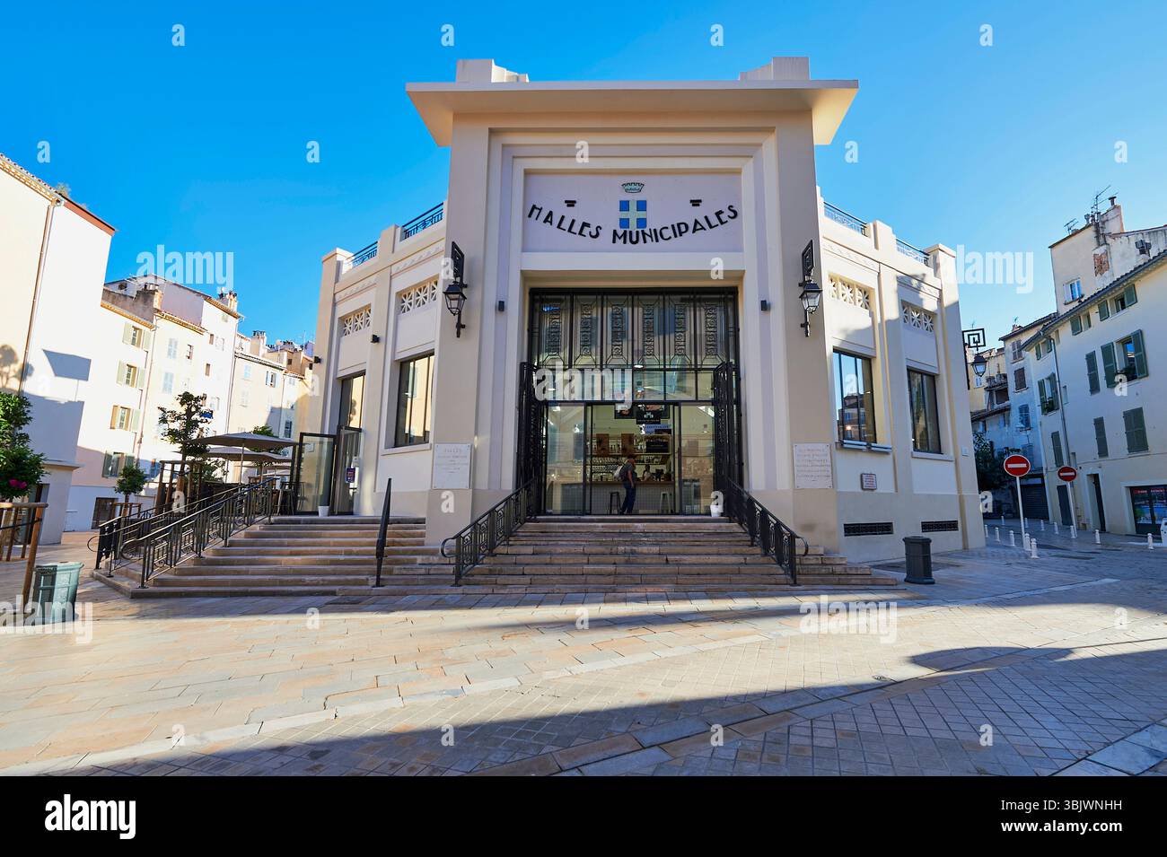 Tolone (Francia sud-orientale): Il mercato coperto da Biltoki. Bitoki è un operatore e gestore dei mercati alimentari centrali in Francia. Mercato coperto nel Foto Stock