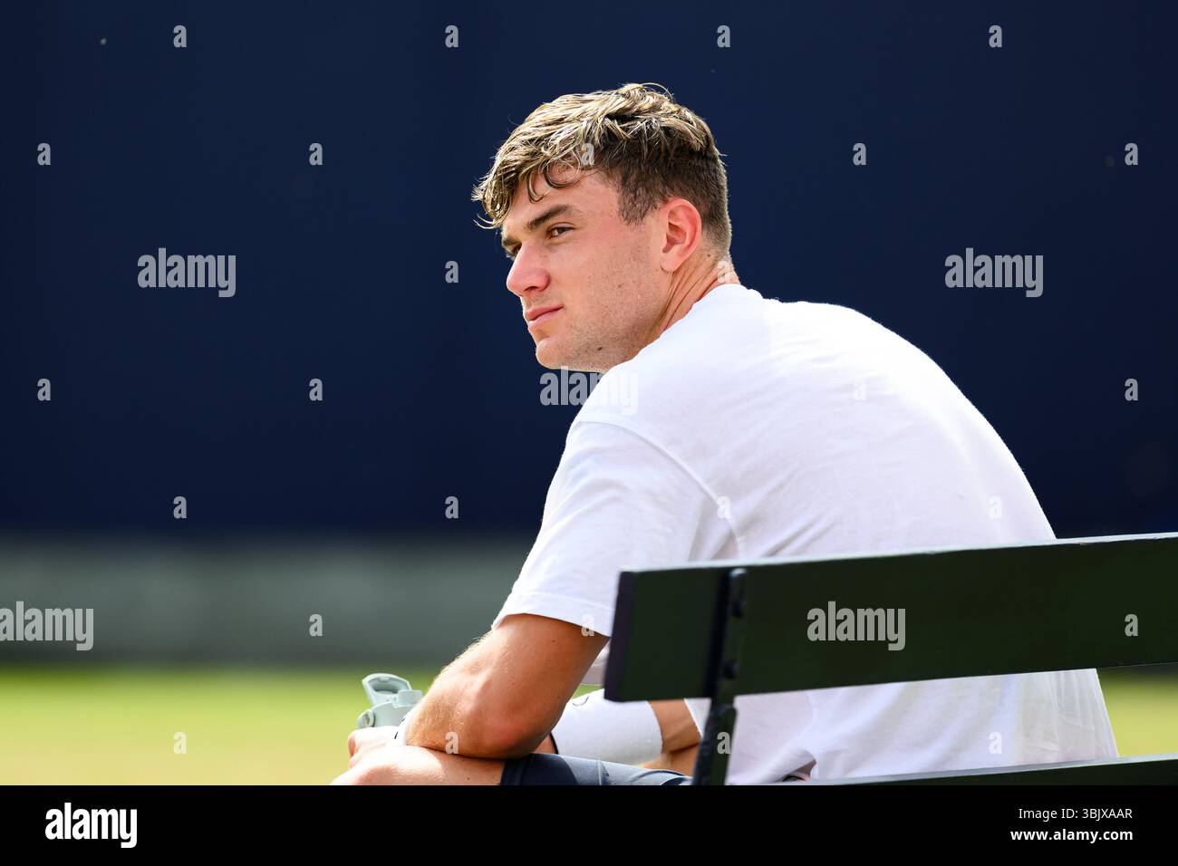 LONDRA, REGNO UNITO, 17 giugno: Jack DRAPER (GBR) in sessione di allenamento mattutina durante l'ATP 500 il giorno 8 dei Campionati HSBC 2025 al Queen's Club martedì 17 giugno 2025 a LONDRA, REGNO UNITO. Crediti: Taka Wu/Alamy Live News Foto Stock