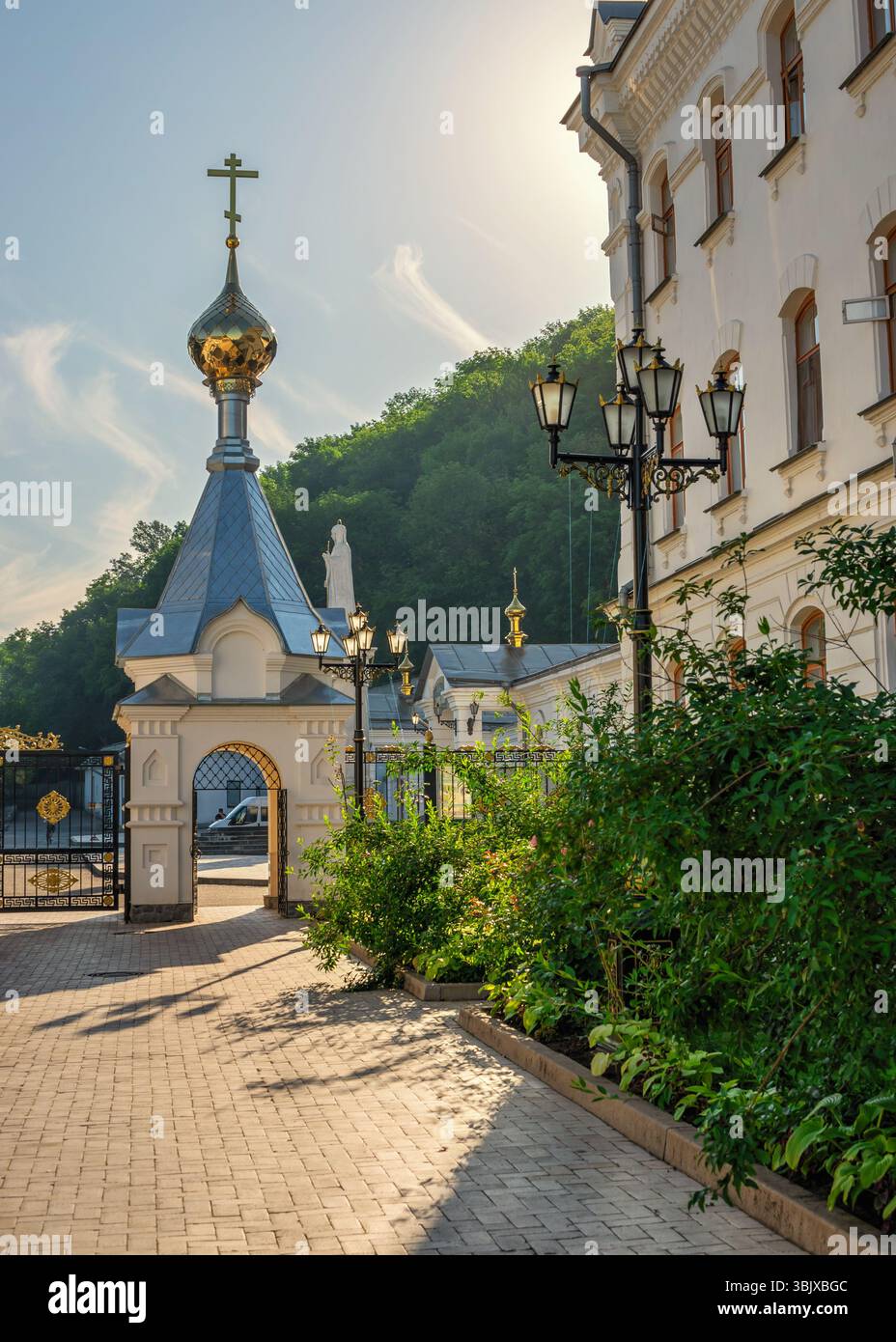 L'ingresso principale della Svyatogorsk Lavra in Ucraina Foto Stock