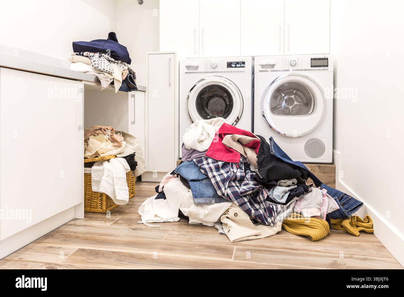 Vestiti sporchi Foto Stock