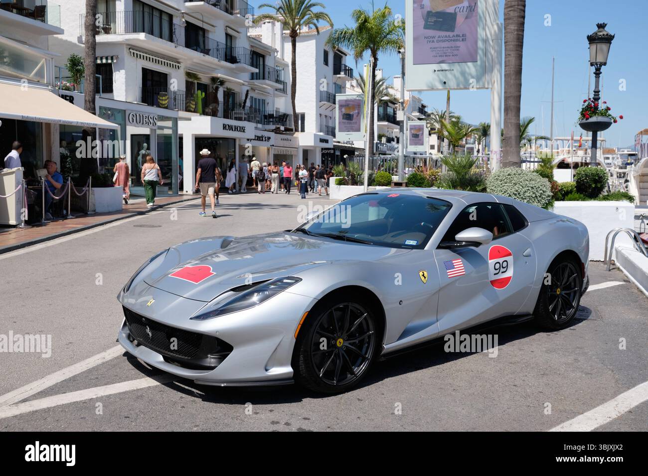 Puerto Banús, Marbella, Málaga, Spagna - 28 maggio 2025. Ferrari 812, cavalcata Ferrari 2025. Foto Stock