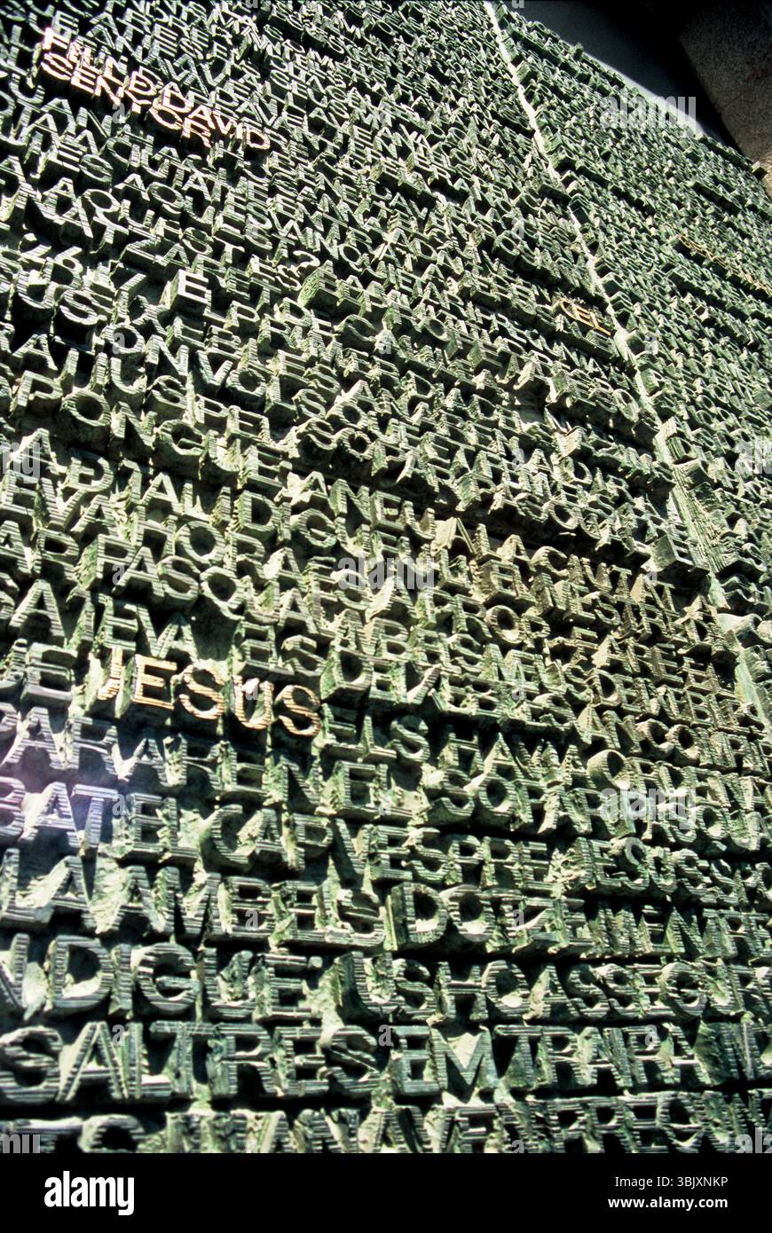 01 GIUGNO 2018 - Barcellona, Spagna - porta d'ingresso tipografico alla chiesa di Gaudí, Sagrada Família, Barcellona, Spagna Foto Stock
