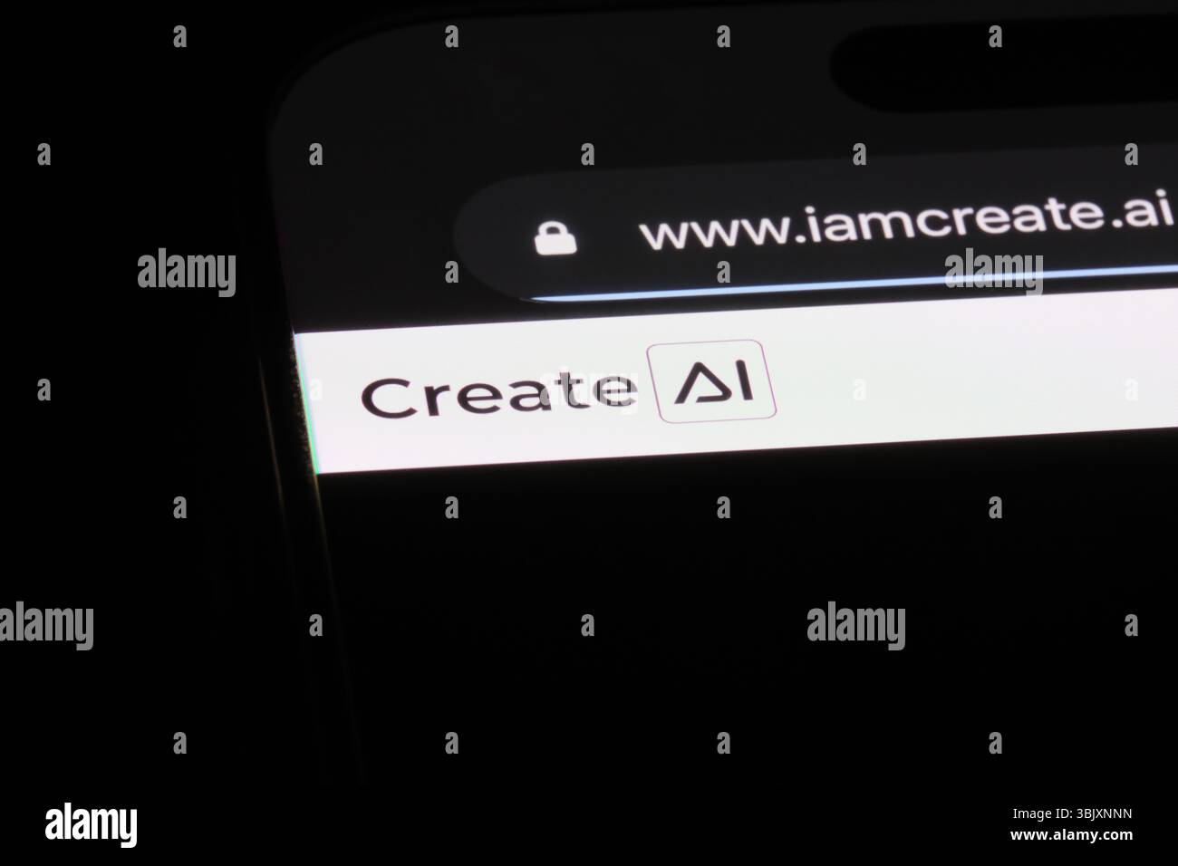 Shanghai, Cina - 12 giugno 2025: Logo del marchio della società CreateAI sul sito web Foto Stock