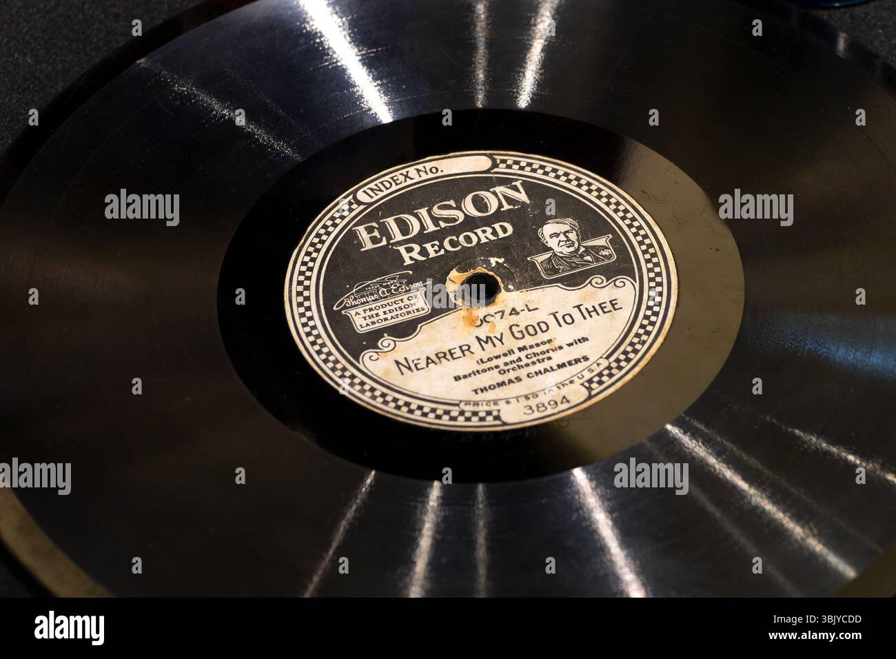 Antico disco in vinile nel museo Edison e Ford Winter Estates, Fort Myers, Florida Foto Stock
