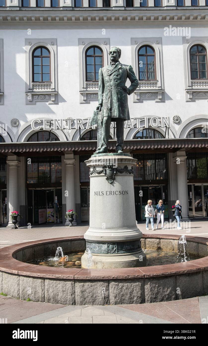 Una statua di Nils Ericson fuori dalla stazione centrale di Stoccolma Foto Stock