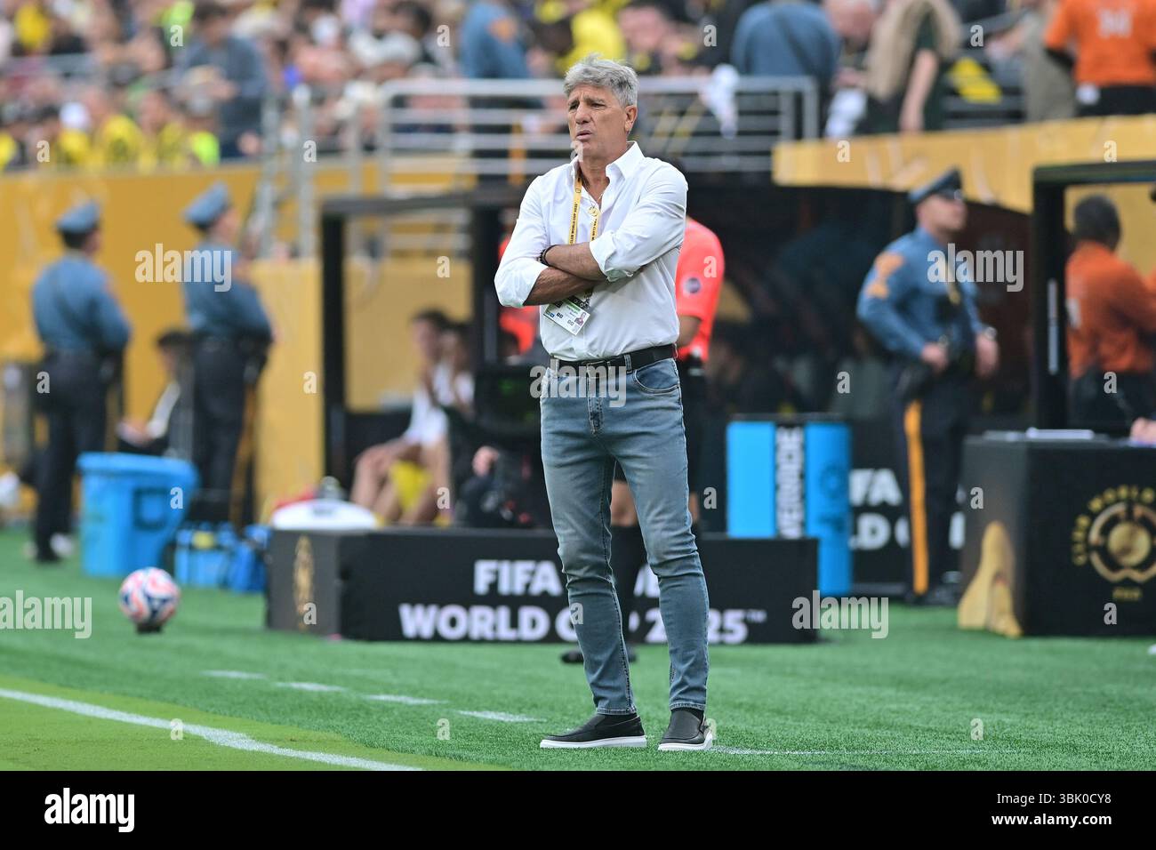 NUOVA maglia (NY), 06/17/2025 - CLUB WORLD CUP/FLUMINENSE X BORUSSIA DORTMUND (GER) - Renato Gaúcho di Fluminense , durante la partita tra FLUMINENSE X BORUSSIA DORTMUND (GER), valida per il primo round della fase a gironi della Coppa del mondo FIFA Club 2025, tenutasi al MetLife Stadium di New York, nel pomeriggio di questo martedì 17. (Foto: Eduardo Carmim/Alamy Live News) Foto Stock
