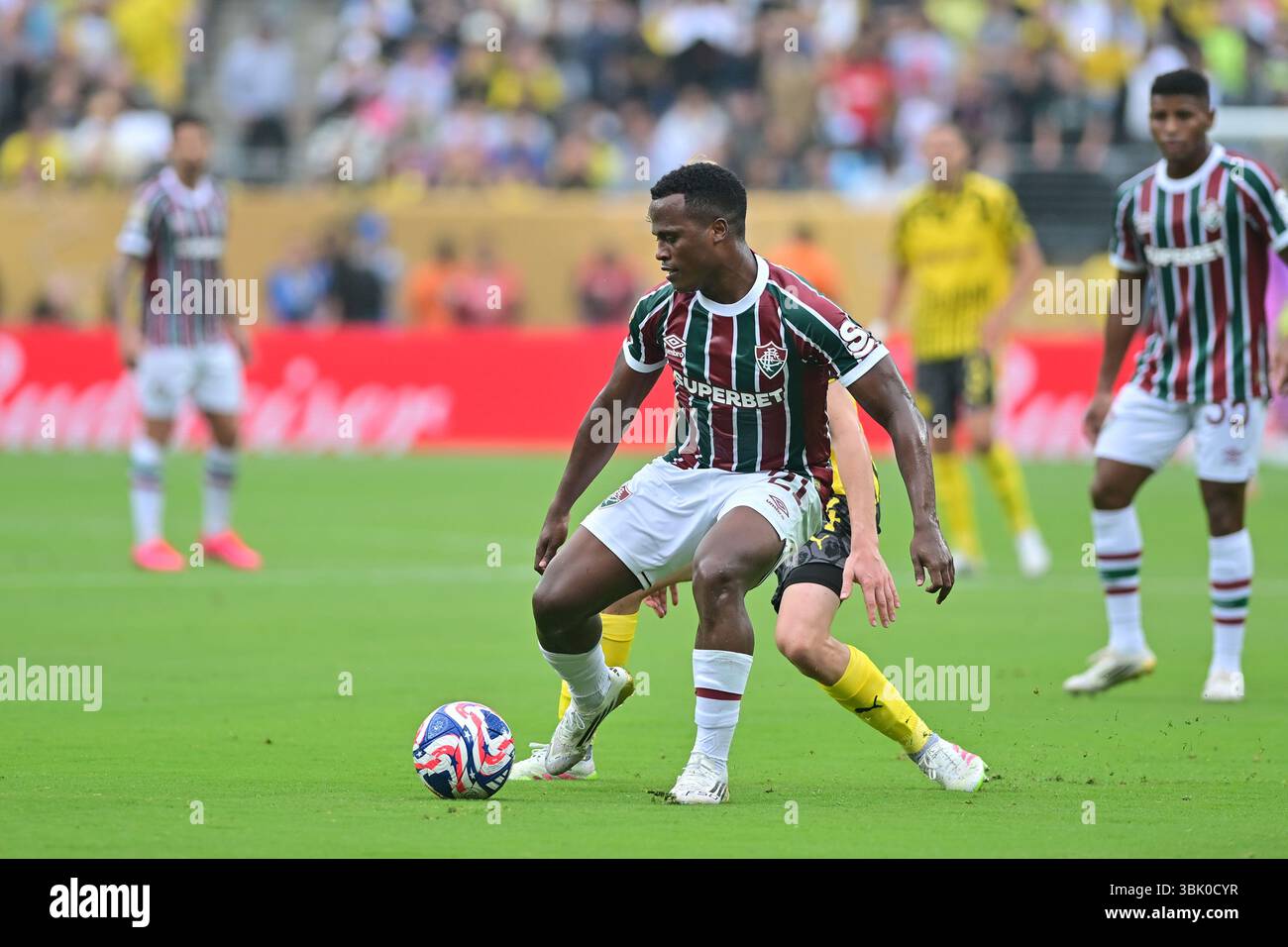 NUOVA maglia (NY), 06/17/2025 - CLUB WORLD CUP/FLUMINENSE X BORUSSIA DORTMUND (GER) - Jhon Arias di Fluminense , durante la partita tra FLUMINENSE X BORUSSIA DORTMUND (GER), valida per il primo round della fase a gironi della Coppa del mondo FIFA Club 2025, tenutasi al MetLife Stadium di New York, nel pomeriggio di questo martedì 17. (Foto: Eduardo Carmim/Alamy Live News) Foto Stock