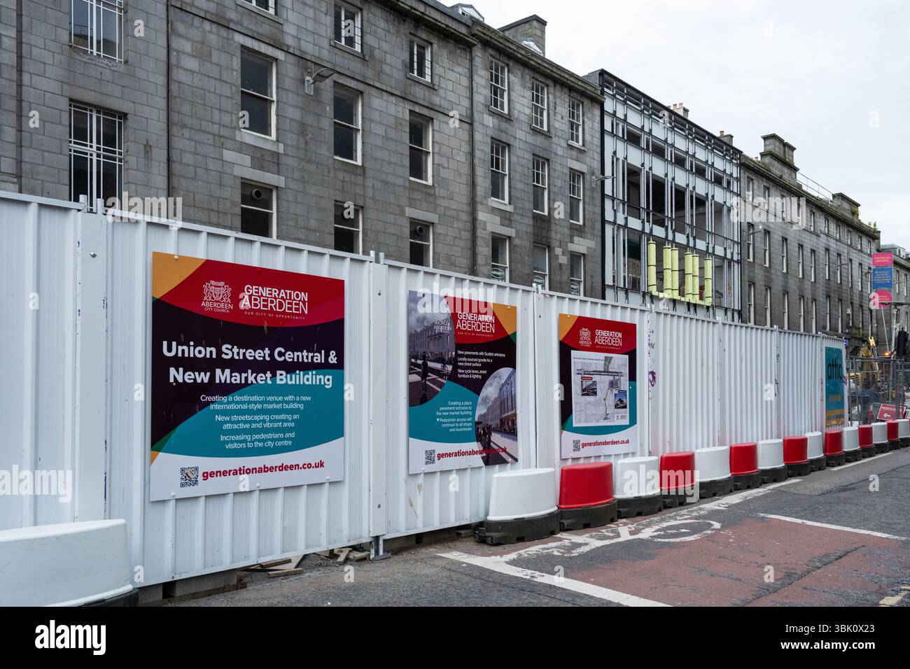 Aberdeen Union Street Reparation, Streetscaping and New Market Building Works, Aberdeen, Scozia, Regno Unito Foto Stock
