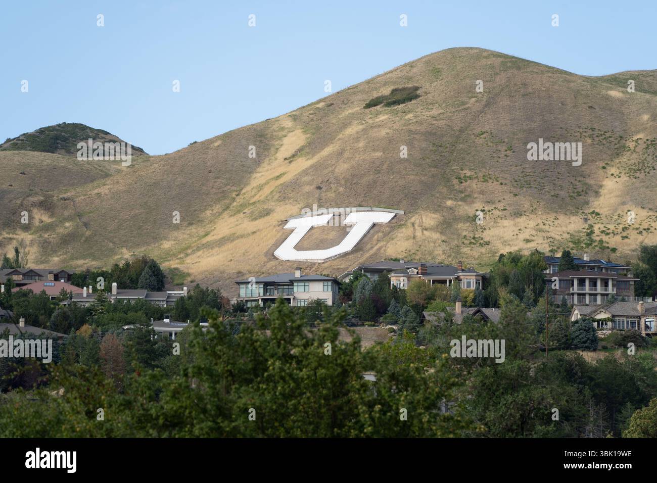 Salt Lake City, Utah - 12 settembre 2023: University of Utah U sul Monte Van Cott sopra Salt Lake City Foto Stock