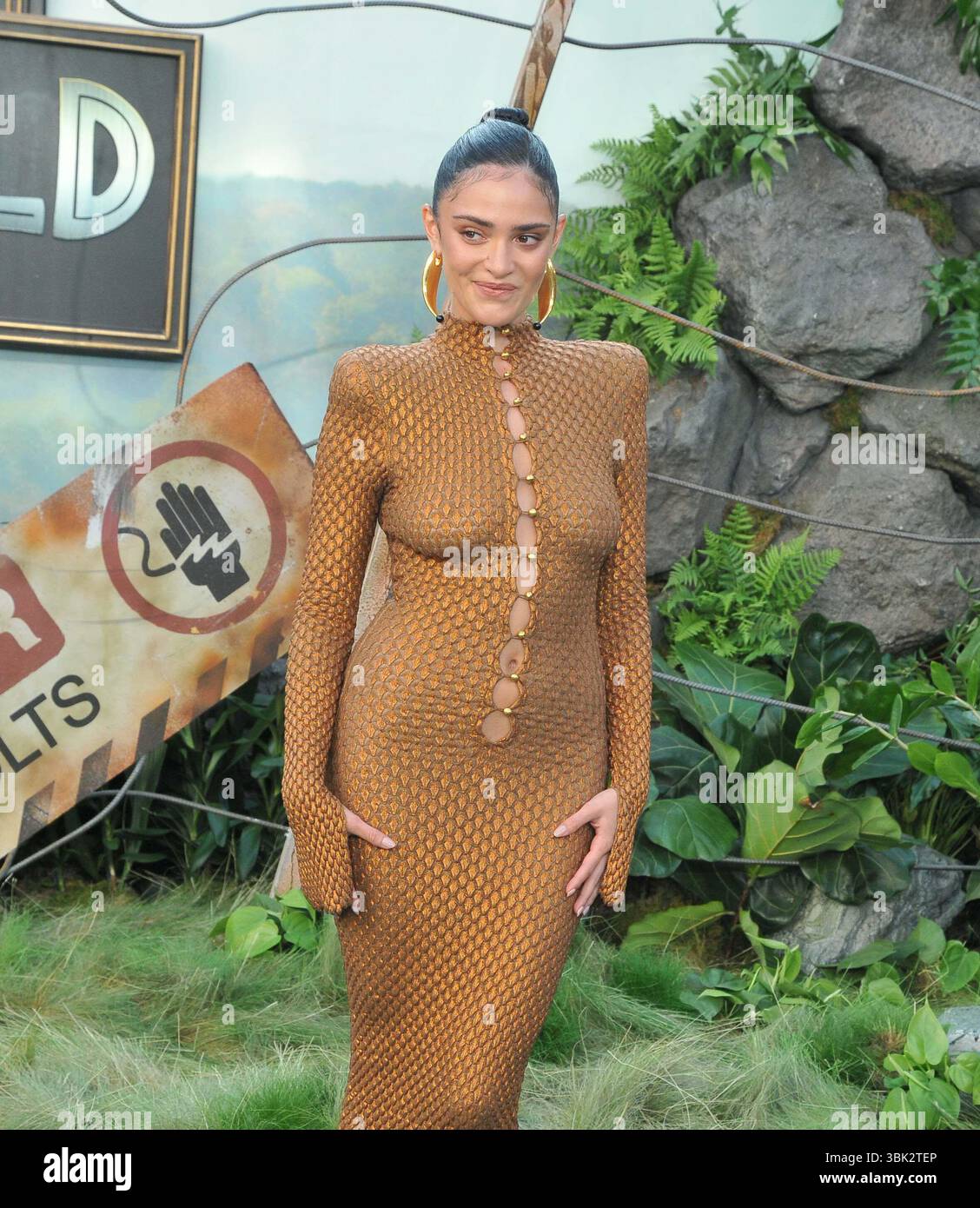 Londra, Regno Unito. 17 giugno 2025. Luna Blaise alla prima mondiale del film "Jurassic World Rebirth", Odeon Luxe Leicester Square, Leicester Square, martedì 17 giugno 2025 a Londra, Inghilterra, Regno Unito. CAP/CAN © CAN/Capital Pictures credito: Capital Pictures/Alamy Live News Foto Stock