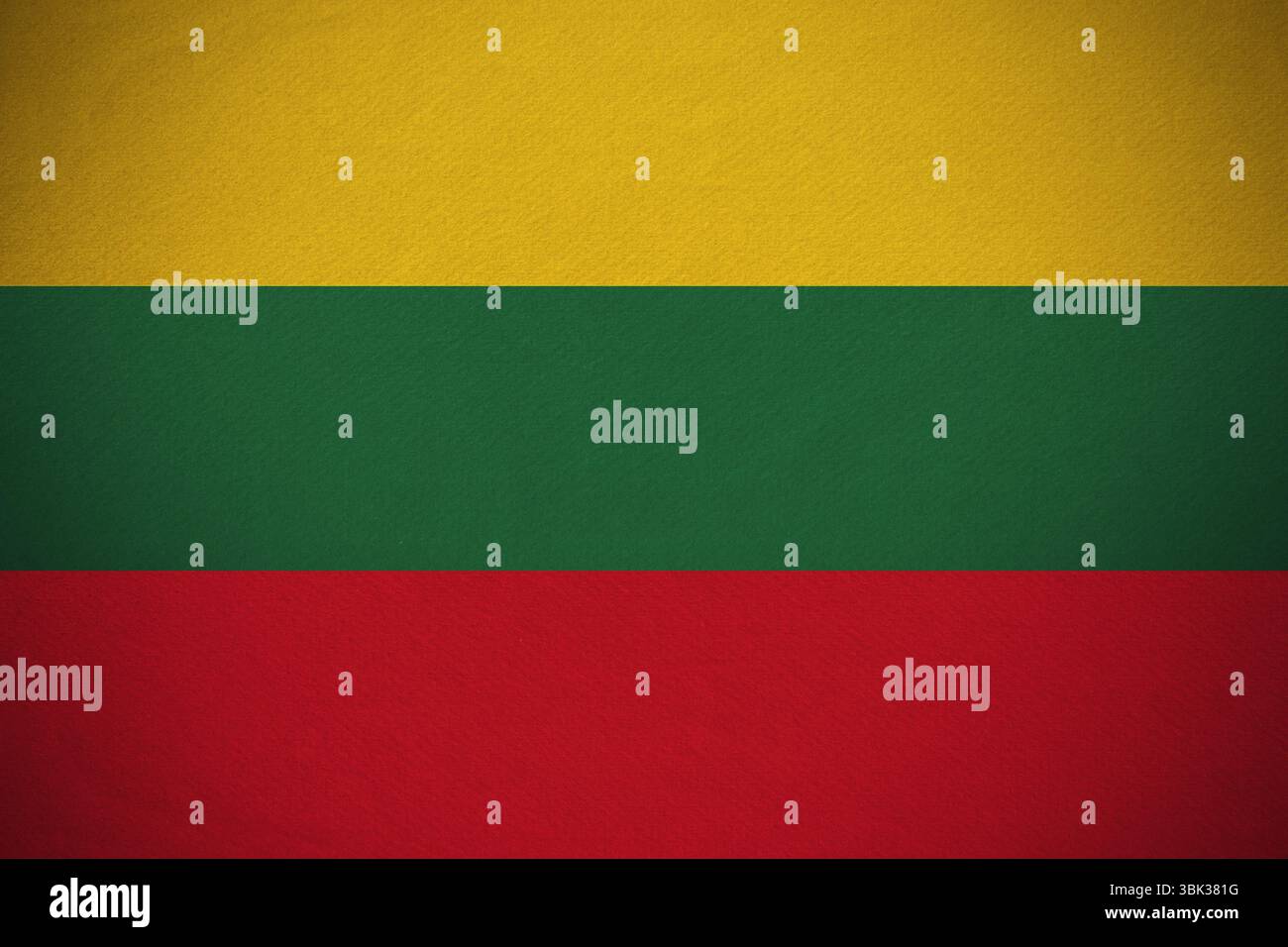 La bandiera tricolore orizzontale mostra la trama intrecciata e la luce soffusa sbiadisce in un design piatto Foto Stock