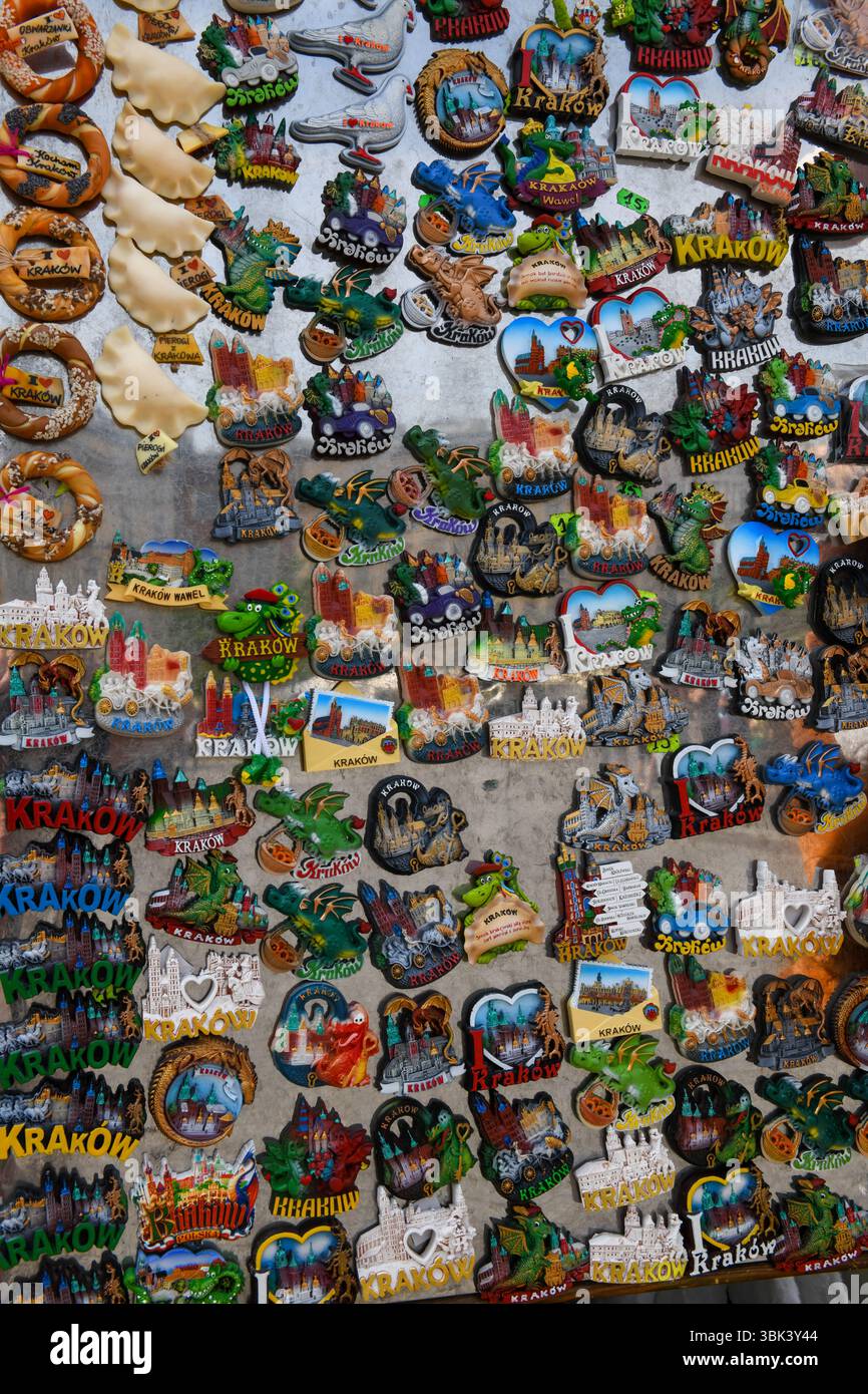 Cracovia, Polonia - 7 giugno 2025: Vista sulla piazza principale di Cracovia sulla Polonia Foto Stock