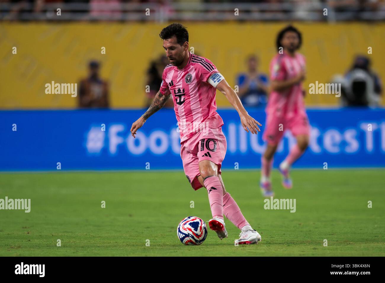 Lionel messi dell'Inter Miami CF in azione durante la partita di calcio della Coppa del mondo per club tra al Ahly FC e Inter Miami CF. Foto Stock