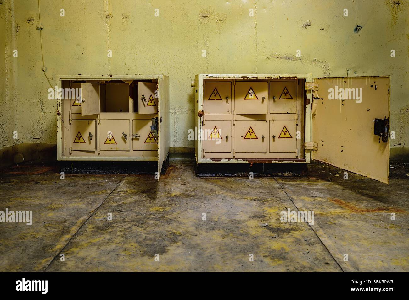 Rifiuti nucleari contenitori di Chernobyl closeup photo Foto Stock