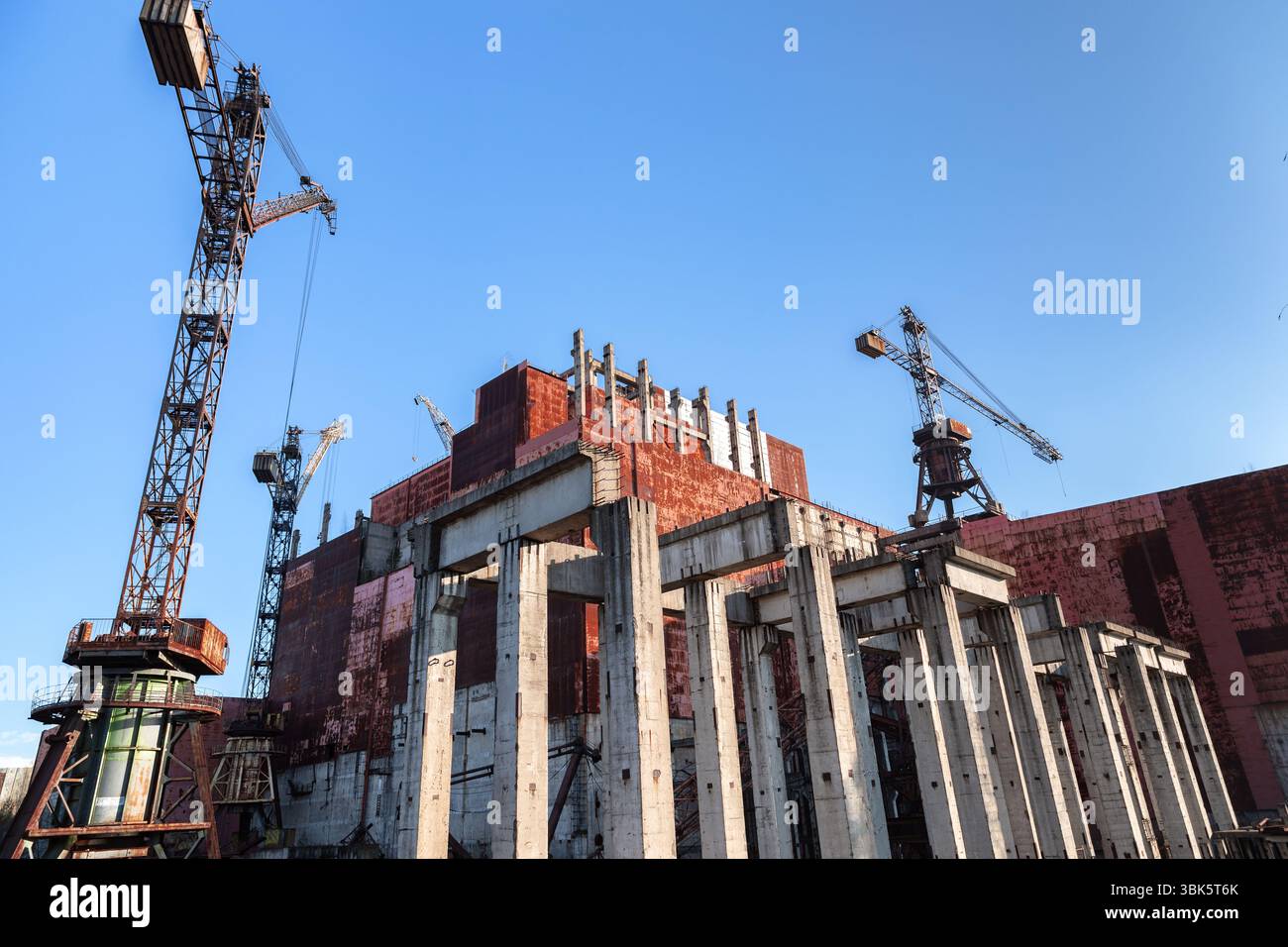 Sito in costruzione del reattore numero 5 alla centrale nucleare di Cernobyl, 2019 foto Foto Stock