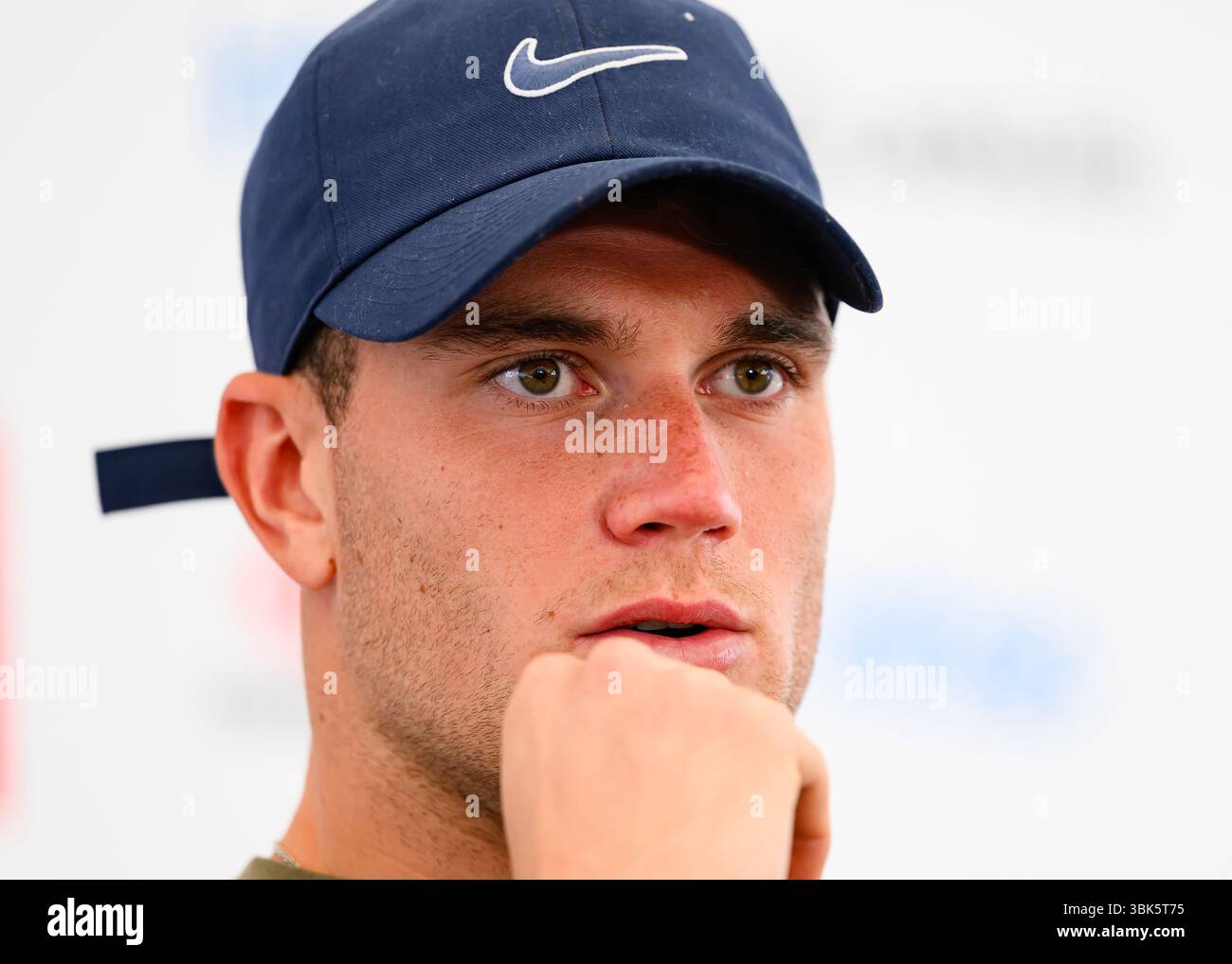 LONDRA, REGNO UNITO 18 giugno: Jack Draper (GBE) alla conferenza stampa dopo la partita contro Alexei Papyrin (AUS) durante l'ATP 500 il giorno 8 dei Campionati HSBC 2025 al Queen's Club mercoledì 18 giugno 2025 a LONDRA, REGNO UNITO. Crediti: Taka Wu/Alamy Live News Foto Stock
