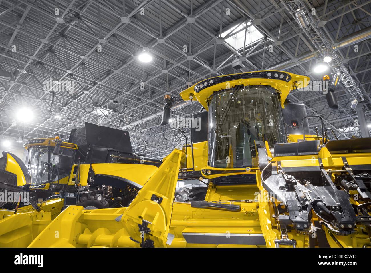 Primo piano di una attrezzatura agricola in verde Foto Stock