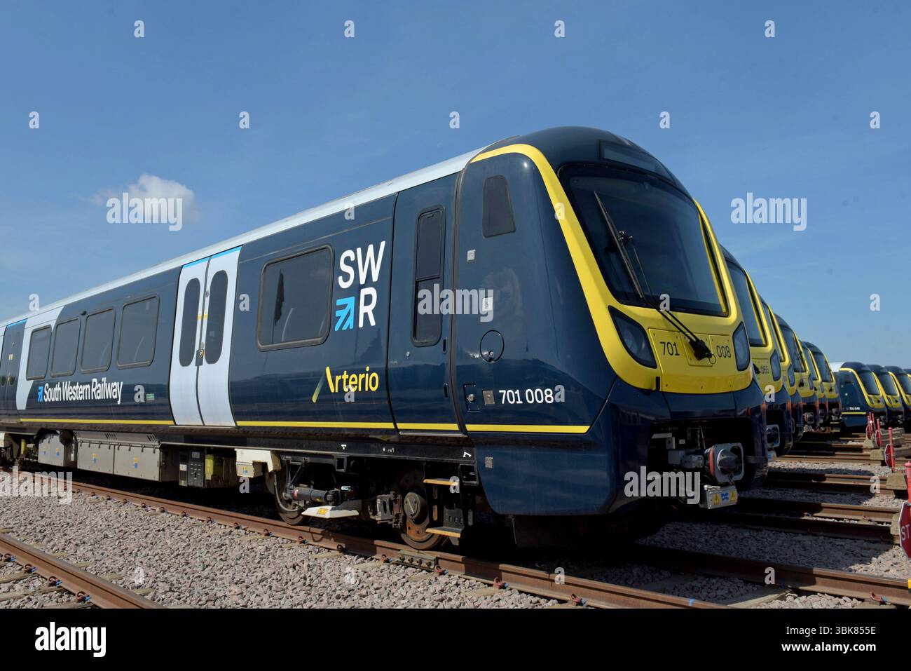 New South Western Railway SWR Arterio classe 701 Alstom treni in deposito presso il deposito di Long Marston Rail, Warwickshire, giugno 2025 Foto Stock