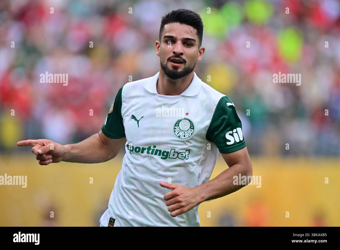 NEW YORK (NY), 06/19/2025 - CLUB WORLD CUP/PALMEIRAS X AL-ALHY(EGY) - Flaco Lopez di Palmeiras, durante la partita tra IL PALMEIRAS X AL-ALHY (EGY), valida per il secondo turno della fase a gironi della Coppa del mondo per club 2025, tenutasi presso il MetLife Stadium, in New Jersey, il giorno 19. (Foto: Eduardo Carmim/Alamy Live News) Foto Stock