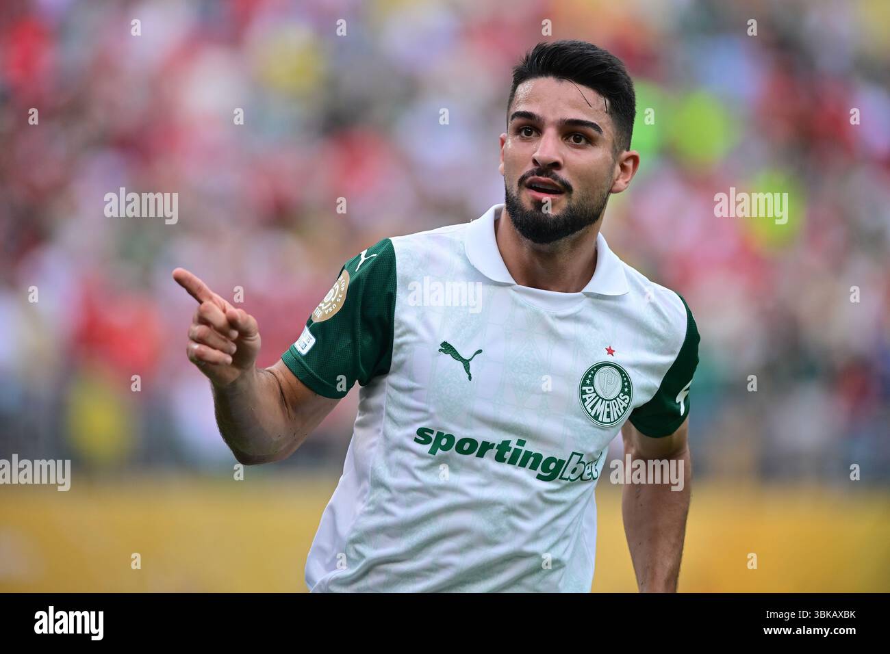 NEW YORK (NY), 06/19/2025 - CLUB WORLD CUP/PALMEIRAS X AL-ALHY(EGY) - Flaco Lopez di Palmeiras, durante la partita tra IL PALMEIRAS X AL-ALHY (EGY), valida per il secondo turno della fase a gironi della Coppa del mondo per club 2025, tenutasi presso il MetLife Stadium, in New Jersey, il giorno 19. (Foto: Eduardo Carmim/Alamy Live News) Foto Stock