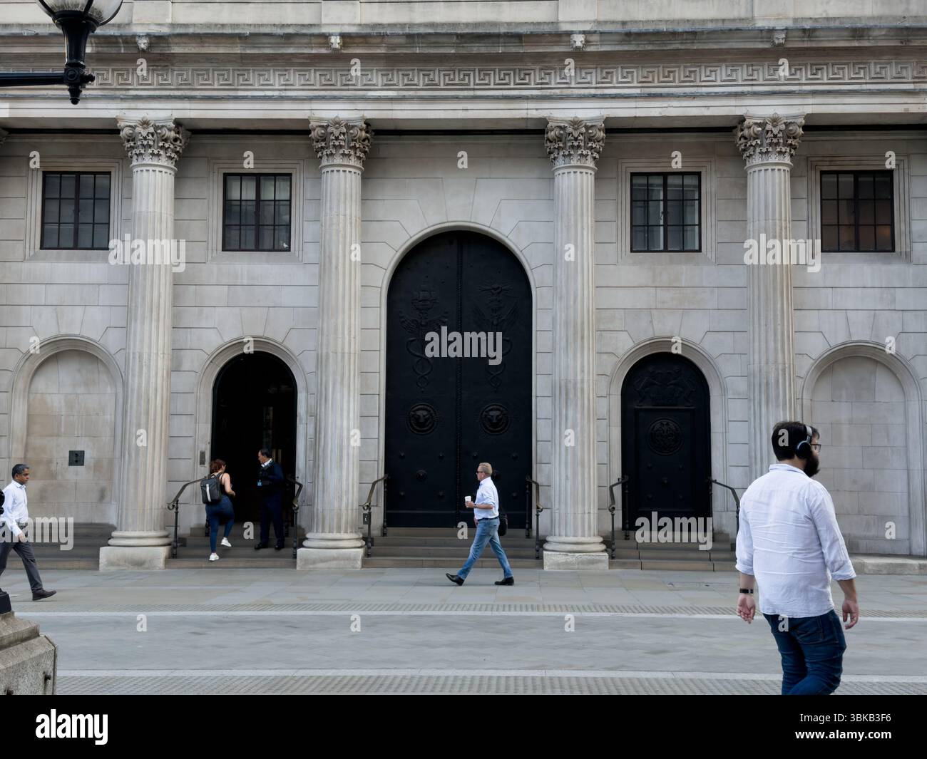 Londra, Regno Unito – 19 giugno 2025: Il Comitato di politica monetaria (MPC) della Banca d’Inghilterra vota 6-3 per mantenere i tassi di interesse al 4,25% nella riunione del giugno 2025. Crediti: Xiu Bao/Alamy Live News. Foto Stock
