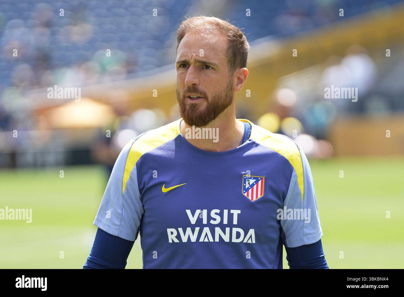 Seattle, Stati Uniti. 19 giugno 2025. Il portiere dell'Atlético Madrid Jan Oblak (13) si scalda prima di una partita di Coppa del mondo per club contro i Seattle Sounders FC al Lumen Field di Seattle, Washington, il 19 giugno 2025. (Credito fotografico Nate Koppelman/Sipa USA) credito: SIPA USA/Alamy Live News Foto Stock