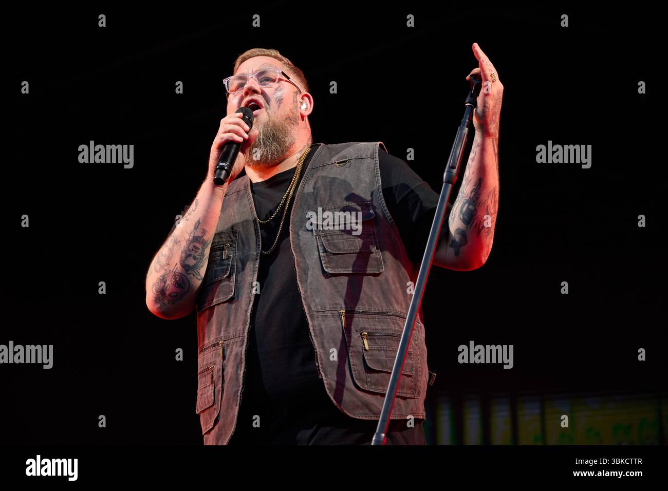 Rag and Bone Man TK Max presenta Live al Lincoln Castle giovedì 19 giugno 2025 Credit: Phil Crow/Alamy Live News Foto Stock