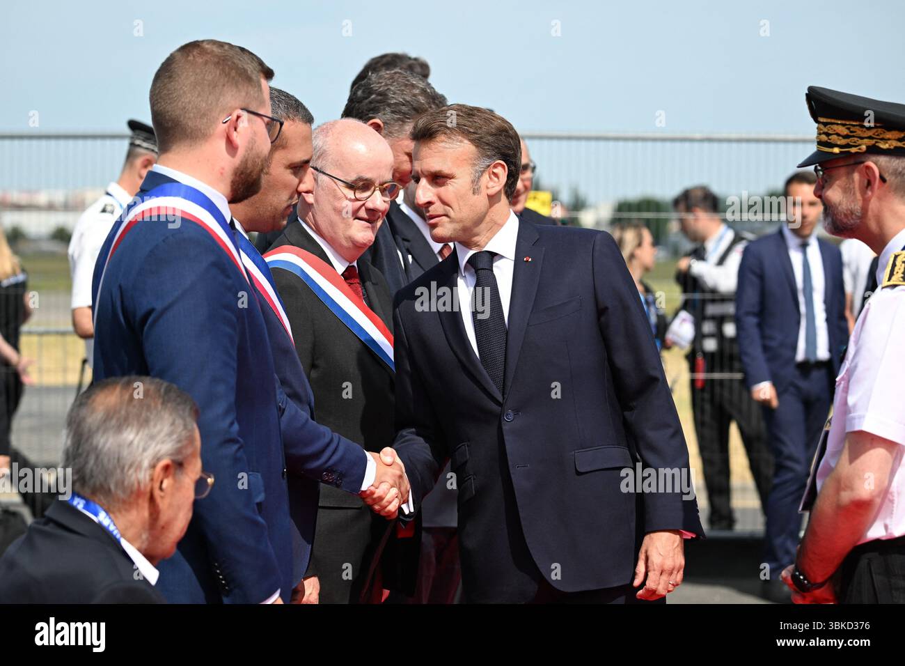Le Bourget, Francia. 20 giugno 2025. Il 20 giugno 2025, il presidente Emmanuel Macron ha partecipato alla 55a edizione dell'International Paris Air Show (Salon International de l'aéronautique et de l'espace - SIAE) tenutasi presso l'aeroporto Paris-le Bourget, a nord di Parigi. Foto di Jeanne Accorsini/Pool/ABACAPRESS.COM credito: Abaca Press/Alamy Live News Foto Stock