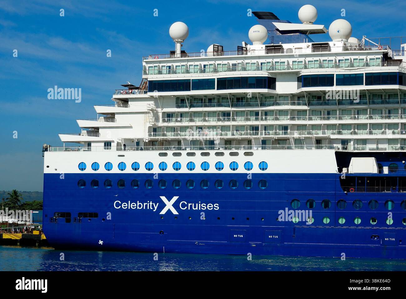 Puerto Plata, Repubblica Dominicana, porto delle navi da crociera nella baia di Taino nei Caraibi con Norwegian Jewel and Celebrity Summit e MSC Divina Ships create nel 03.09.20 Foto Stock