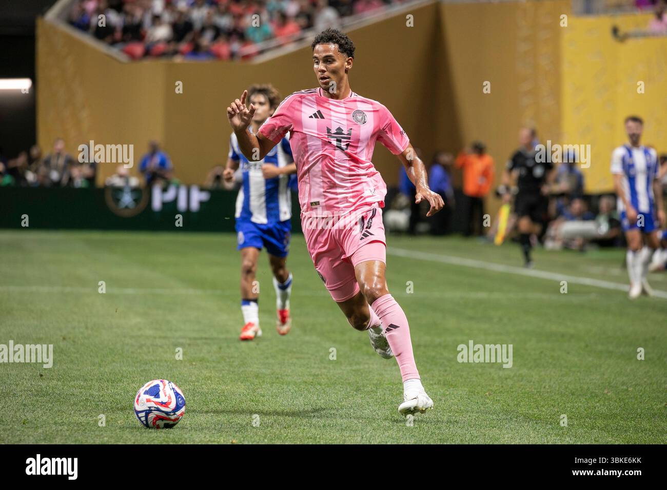 Atlanta, Stati Uniti. 19 giugno 2025. Al Mercedes-Benz Stadium di Atlanta, Georgia, il 19 giugno 2025. (Foto di Kindell Buchanan/Sipa USA) credito: SIPA USA/Alamy Live News Foto Stock