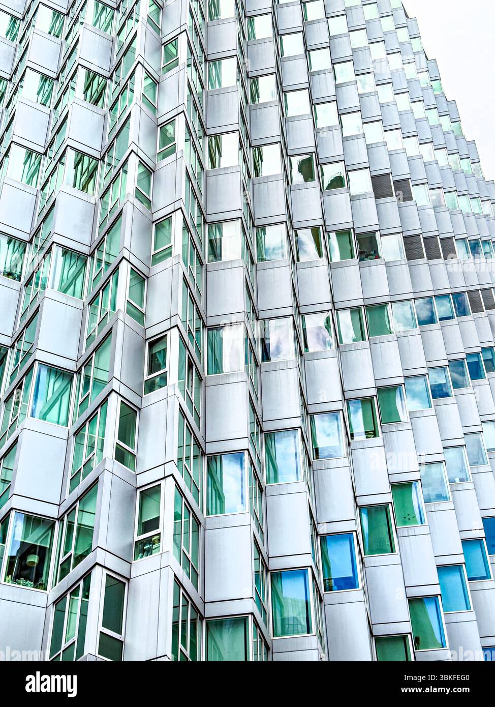VIA 57 West Residential Building, esterno dell'edificio, 625 West 57th Street, Manhattan, New York City, New York, USA Foto Stock