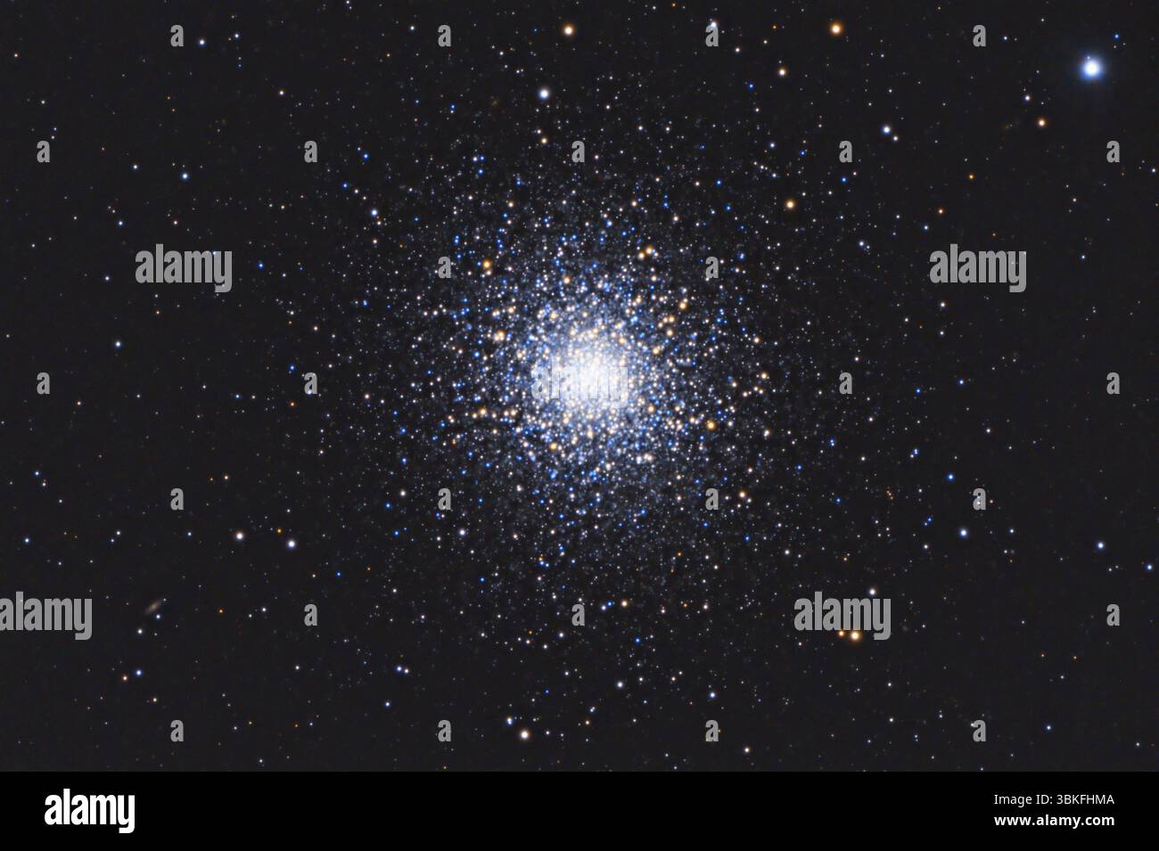 Hercules Globular Cluster, Messier 13, un ammasso globulare di diverse centinaia di migliaia di stelle nella costellazione di Ercole Foto Stock